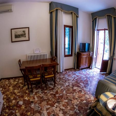 Zaffiro Apartment Venetië Buitenkant foto