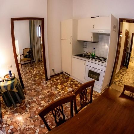 Zaffiro Apartment Venetië Buitenkant foto