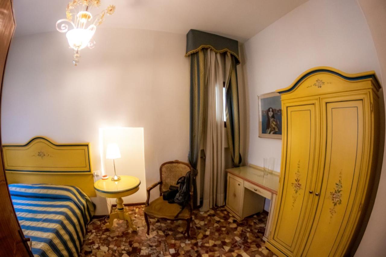 Zaffiro Apartment Venetië Buitenkant foto